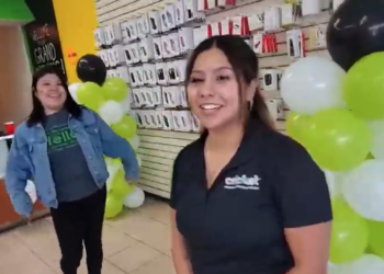 Lanzamiento de Tienda Cricket in Wilmington